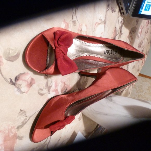 Unlisted Red  Peep Toe Heels with Bow  sz 10 NWOP - Picture 14 of 15